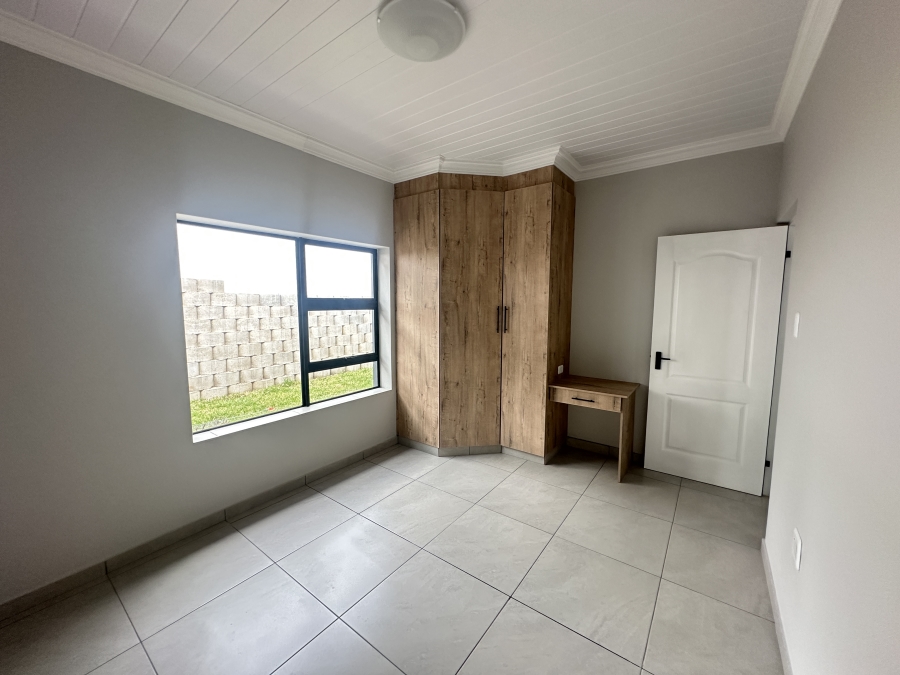 3 Bedroom Property for Sale in Fraaiuitsig Western Cape